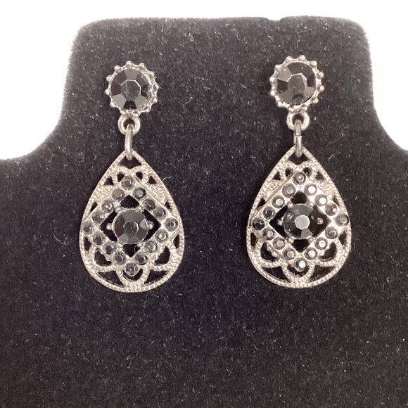 Filigree Dangle Earrings Gunmetal Tone Black Rhinestones Vintage EUC - Picture 3 of 8